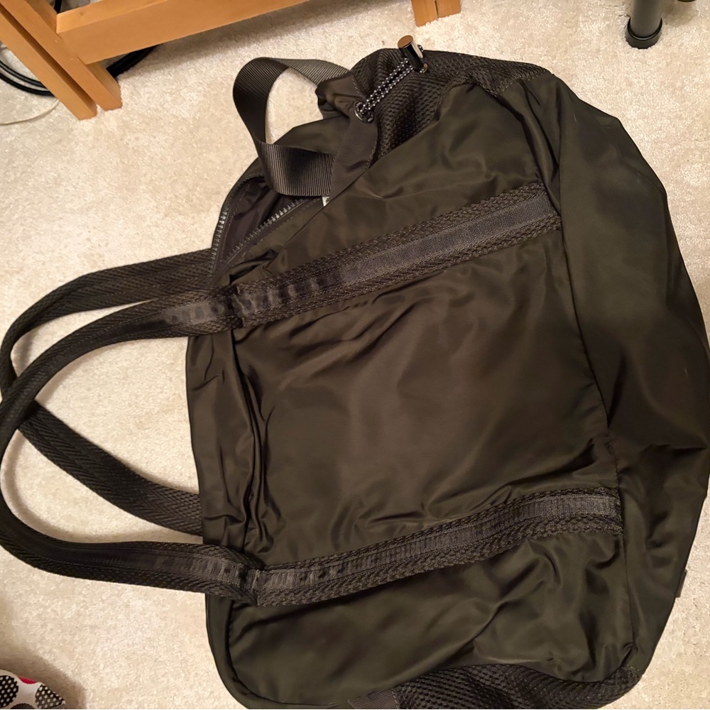 Lululemon duffle Bag